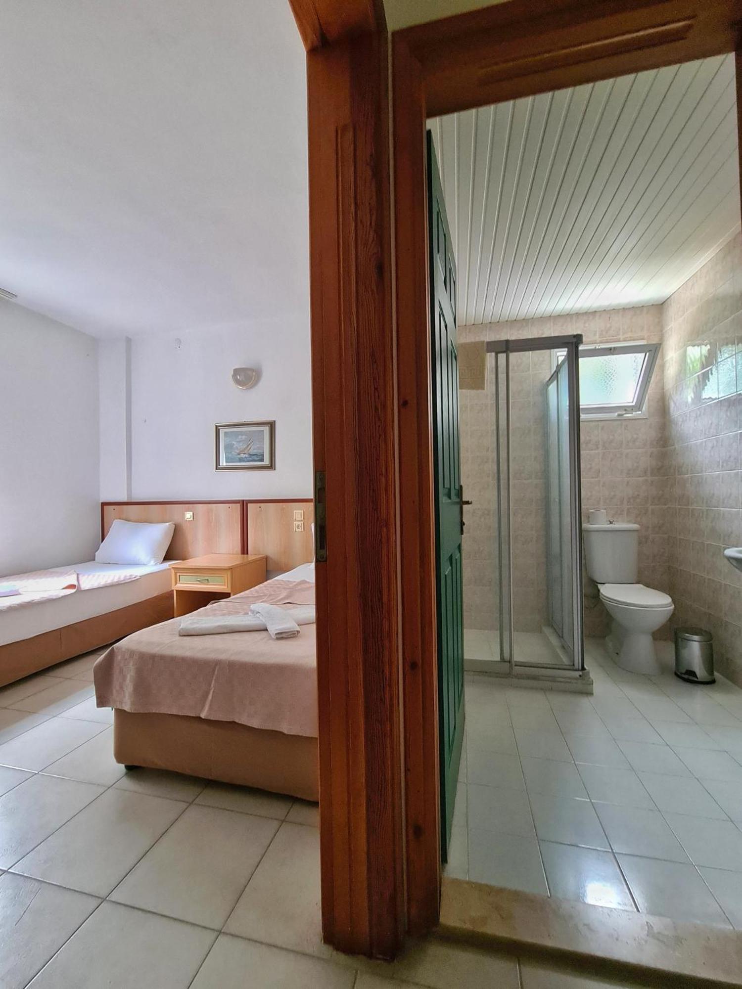 Fora Apart Otel Çeşme Extérieur photo