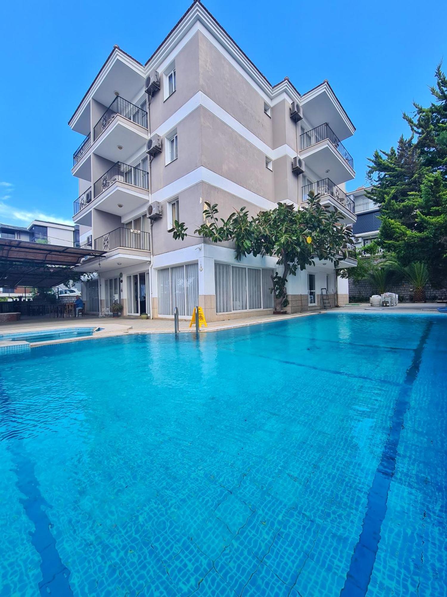 Fora Apart Otel Çeşme Extérieur photo